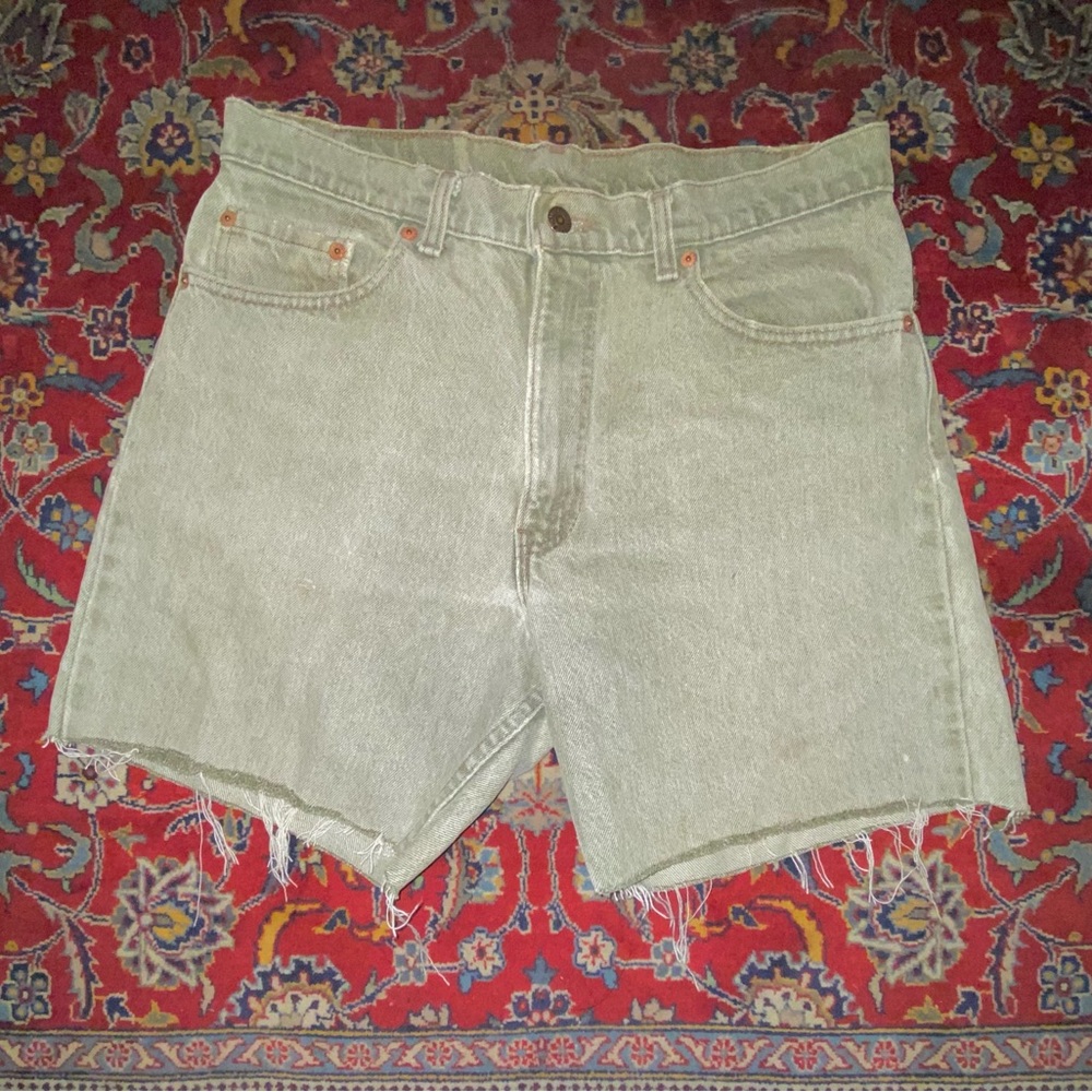 Levi cut offs 550